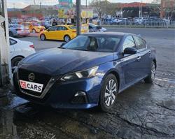 نيسان ألتيما